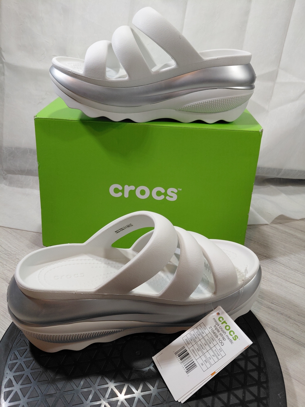 NWT Crocs Women’s Mega Crush Metalic White Chunky Platform Slide Sandals SIZE 8 - Picture 10 of 15